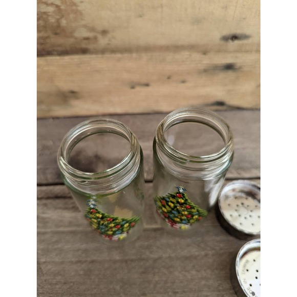 Vintage Action Industries Glass Christmas Tree Salt and Pepper Shakers - Picture 6 of 9